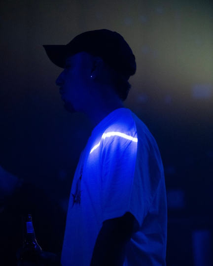 SVNCH pinchando en una de sus sesiones.